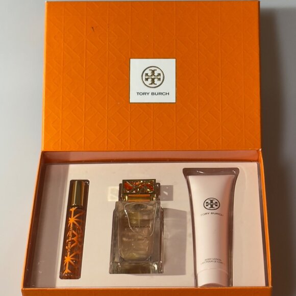 Tory Burch Eau De Parfum & Lotion Gift Set 3 Pc - Picture 9 of 11